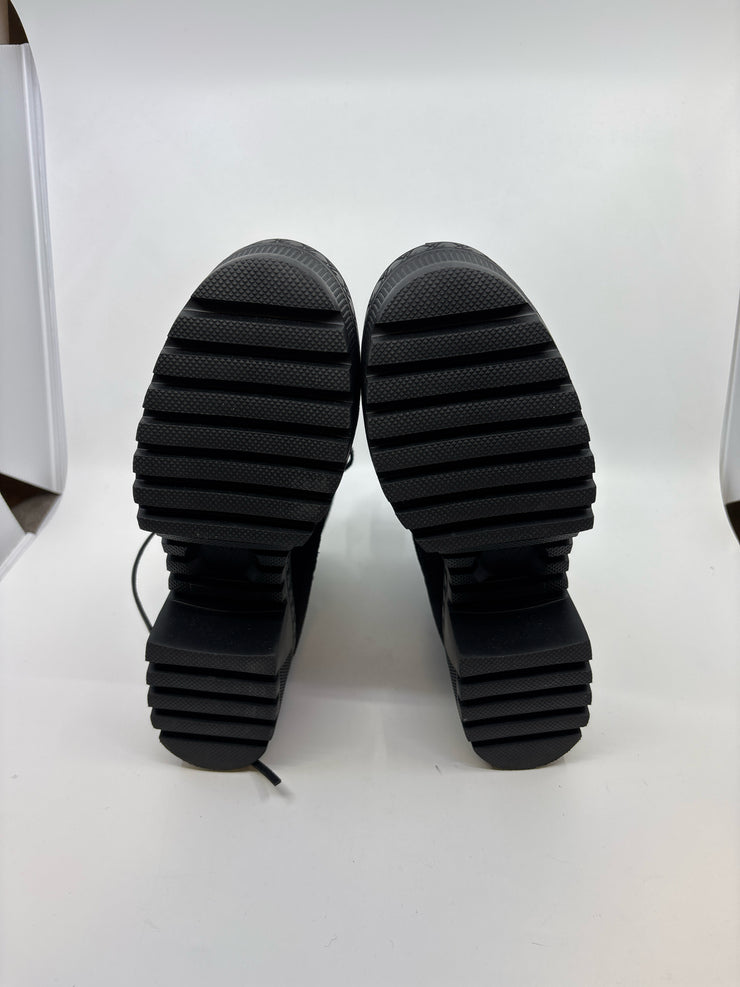 Louis Vuitton Size 42 Boots (Pre-owned)