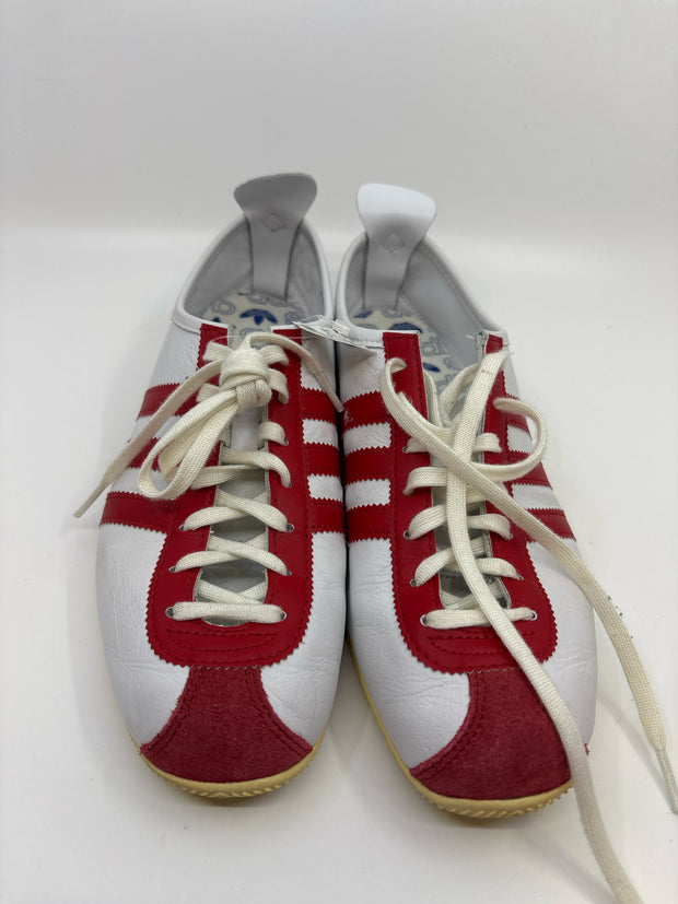 Adidas Size 7.5 Sneakers (Pre-owned)