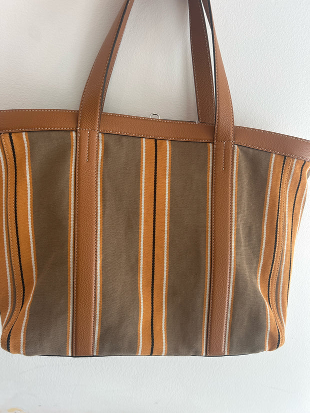 totem Handbags (Pre-owned)
