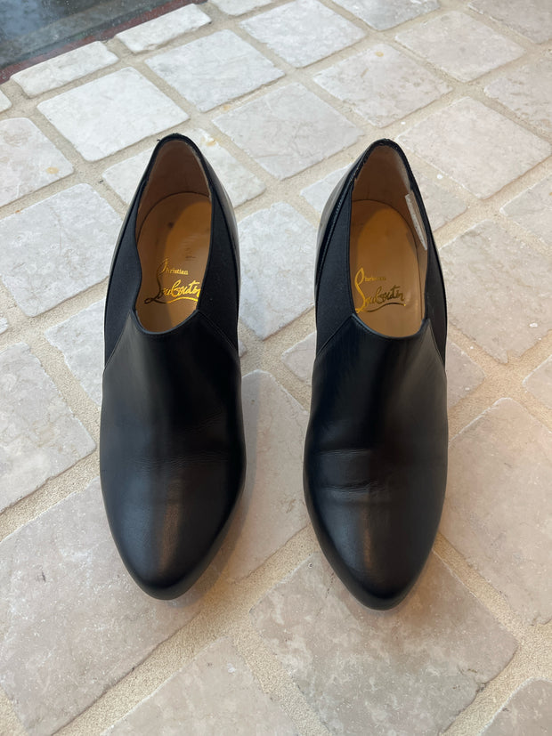 Christian Louboutin Size 36.5 Shoes (Pre-owned)