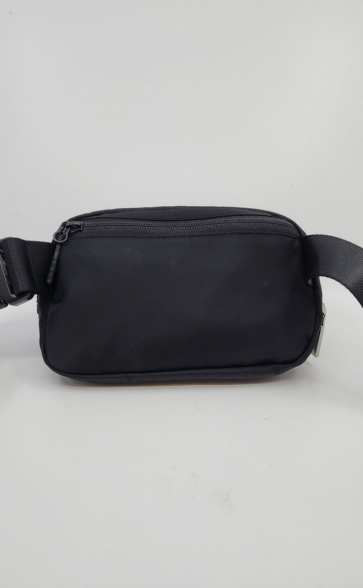 Lululemon Handbags (Pre-owned)