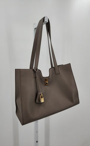 Celine Handbags (Pre-owned)