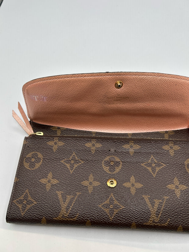 Louis Vuitton Wallets (Pre-owned)