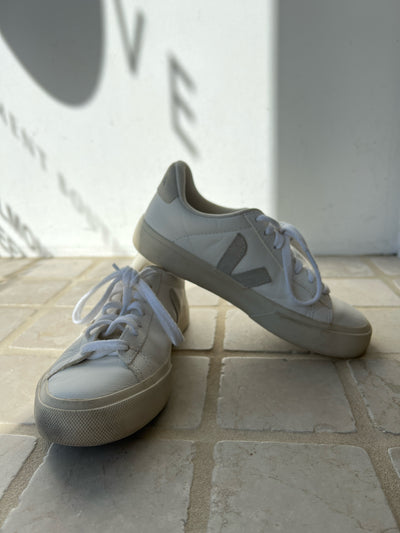 Veja Size 5 Shoes (Pre-owned)