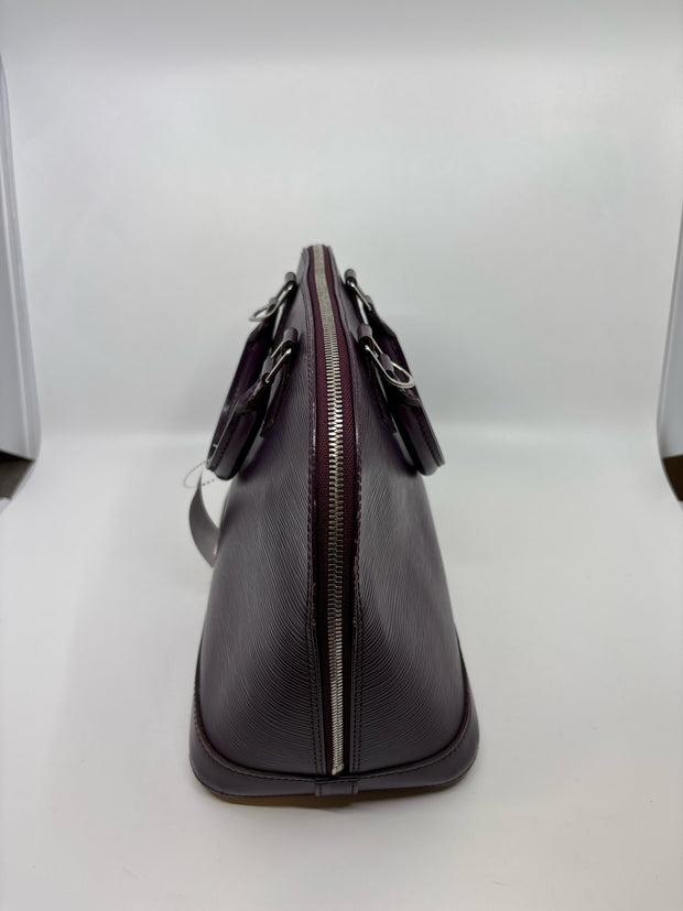 Louis Vuitton Handbags (Pre-owned)