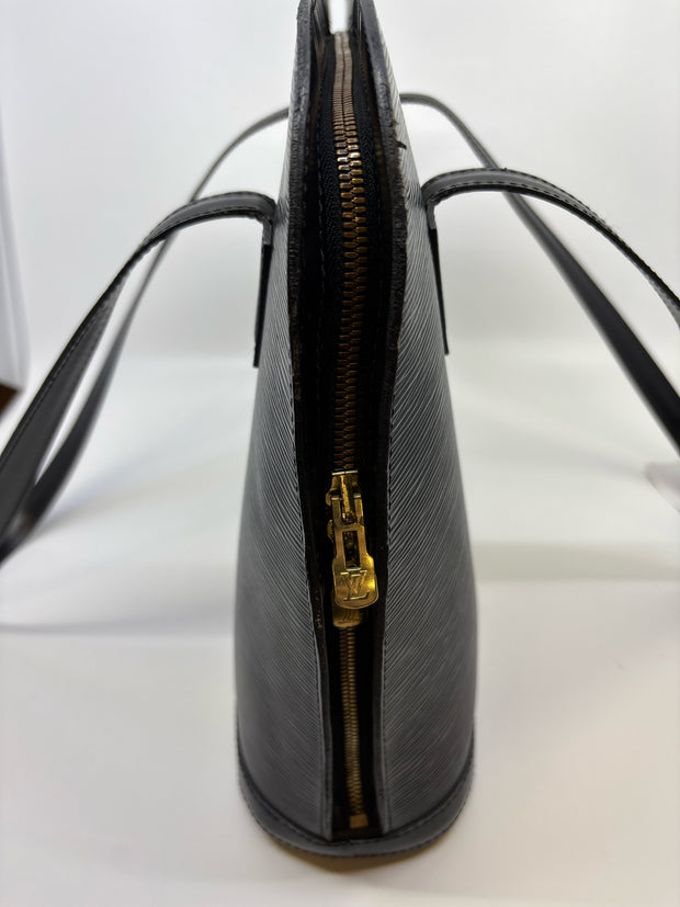 Louis Vuitton Handbags (Pre-owned)