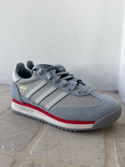 Adidas Size 2 Shoes (Pre-owned)
