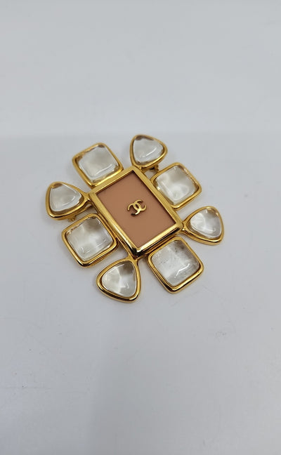 Chanel Brooches (Pre-owned)