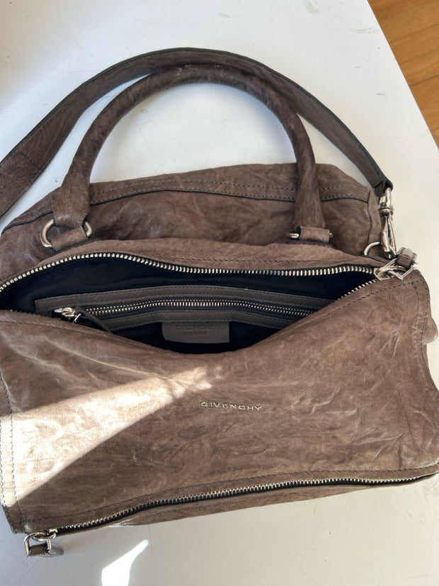 Givenchy Handbags (Pre-owned)