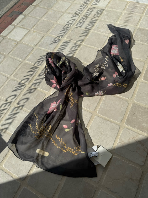Scarves (Pre-owned)