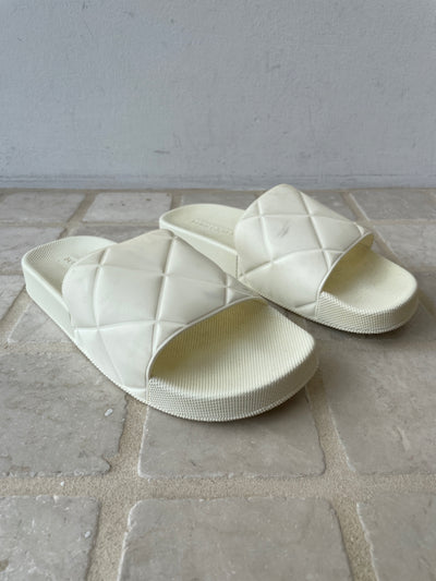 Bottega Veneta Size 39 Shoes (Pre-owned)