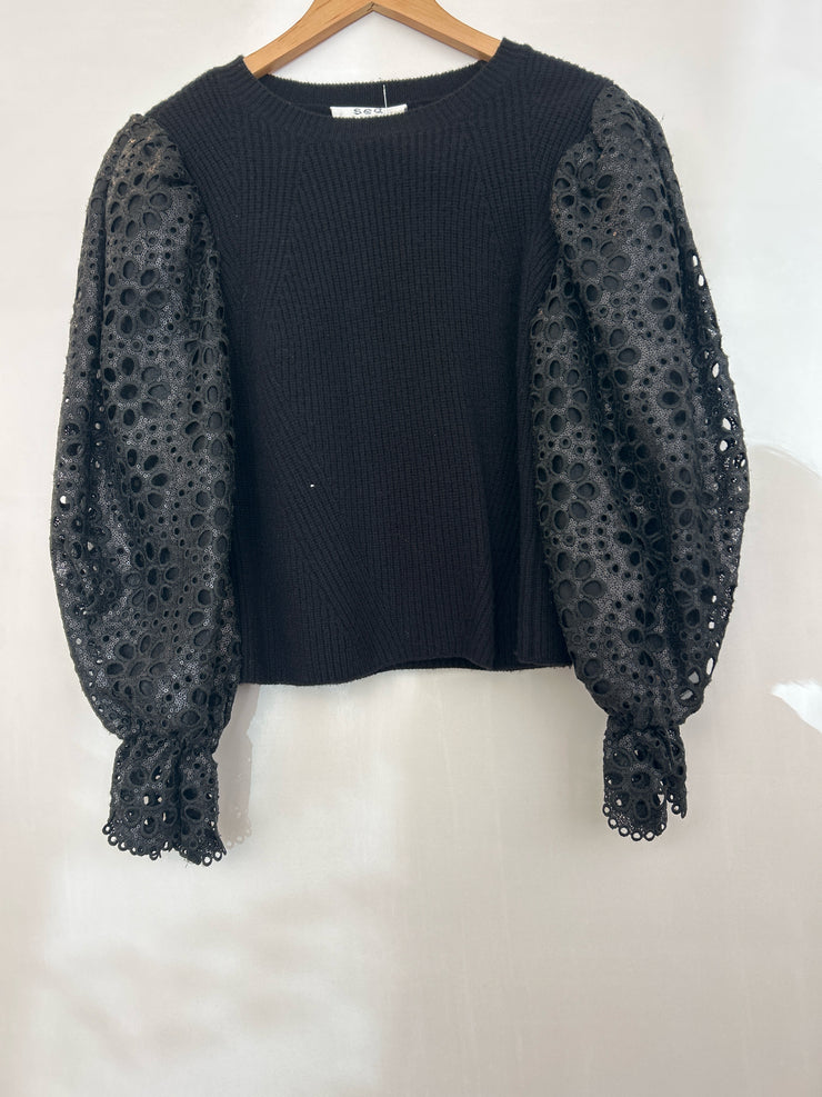 Sea Sweaters (Pre-owned)