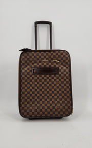 Louis Vuitton Handbags (Pre-owned)