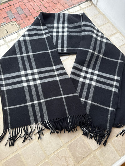 Burberry Size S Shirts (Pre-owned)