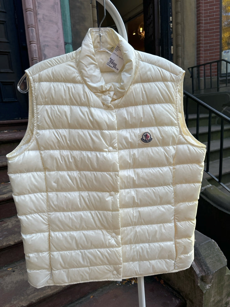 Moncler Jackets INDOOR (Pre-owned)