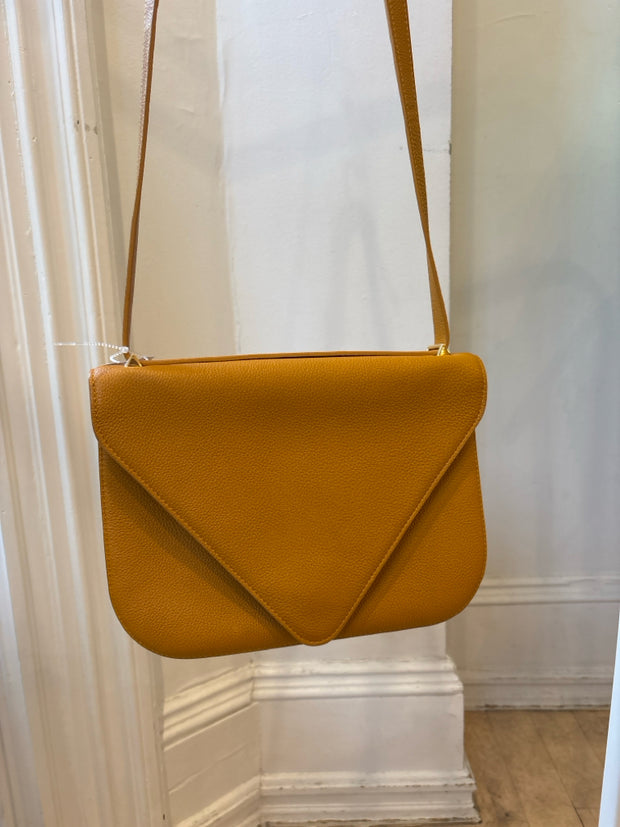Bottega Veneta Handbags (Pre-owned)