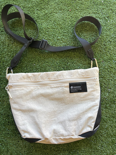 Lululemon Handbags (Pre-owned)