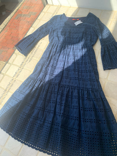 Viagallo Size 40 Dresses (Pre-owned)