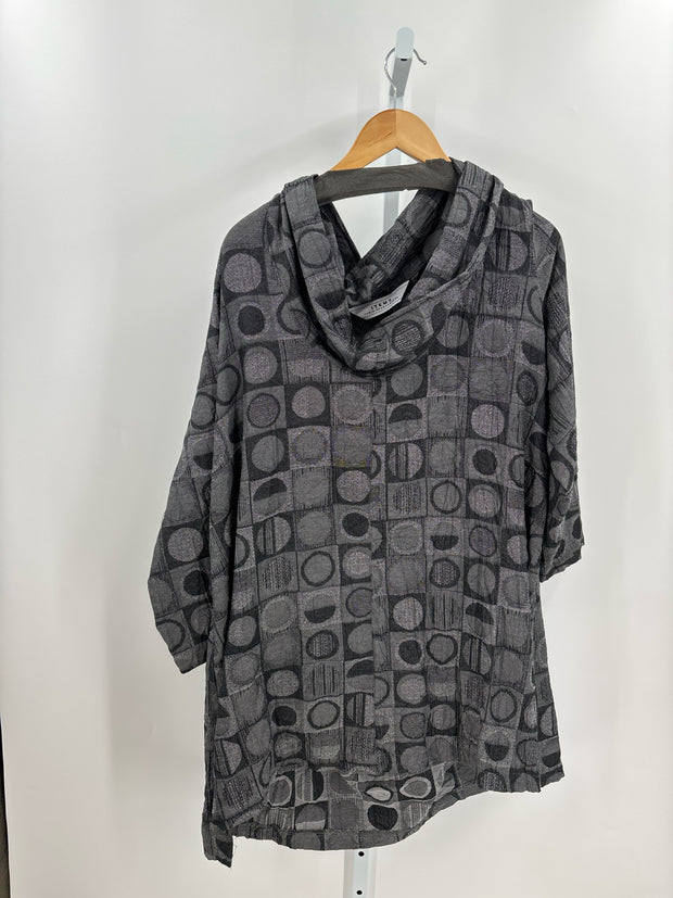 Itemz Size One Size Shirts (Pre-owned)