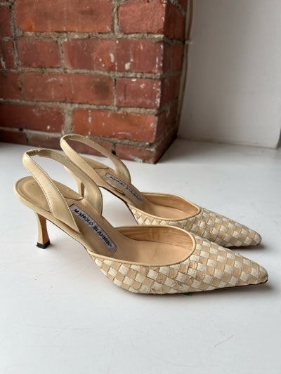 Manolo Blahnik Size 37.5 Shoes (Pre-owned)