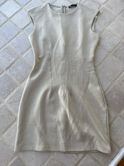 Zara Size M Dresses (Pre-owned)