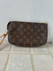 Louis Vuitton Handbags (Pre-owned)