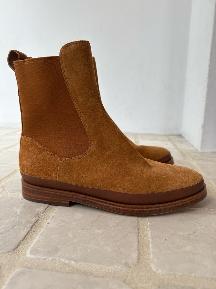 Vince Size 6.5 Boots (Pre-owned)