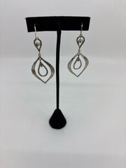 Earrings (Pre-owned)