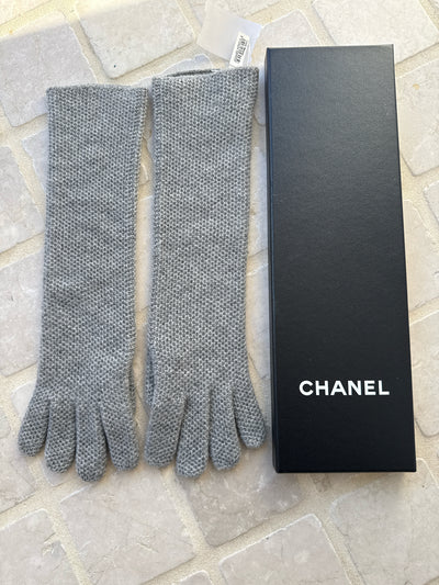 Chanel Scarves (Pre-owned)