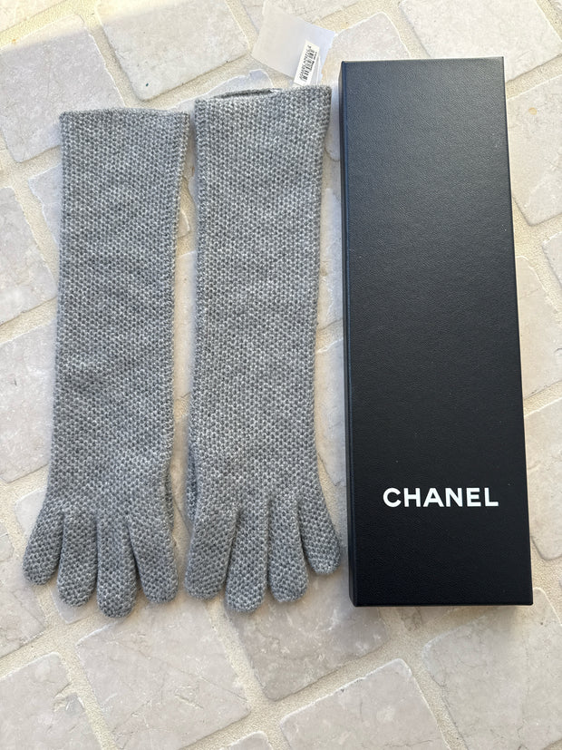 Chanel Scarves (Pre-owned)