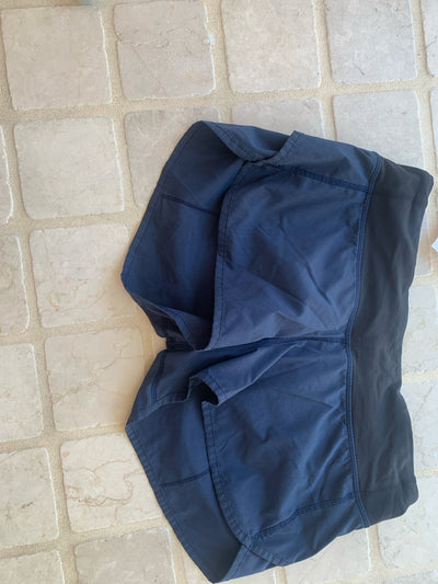 Lululemon Size 6 Shorts (Pre-owned)