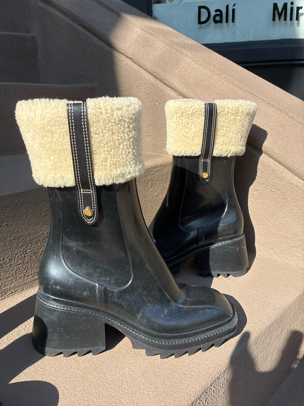 Chloe Size 39 Boots (Pre-owned)