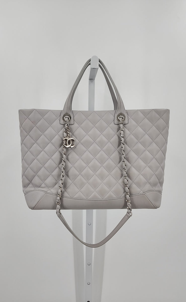 Chanel Handbags (Pre-owned)