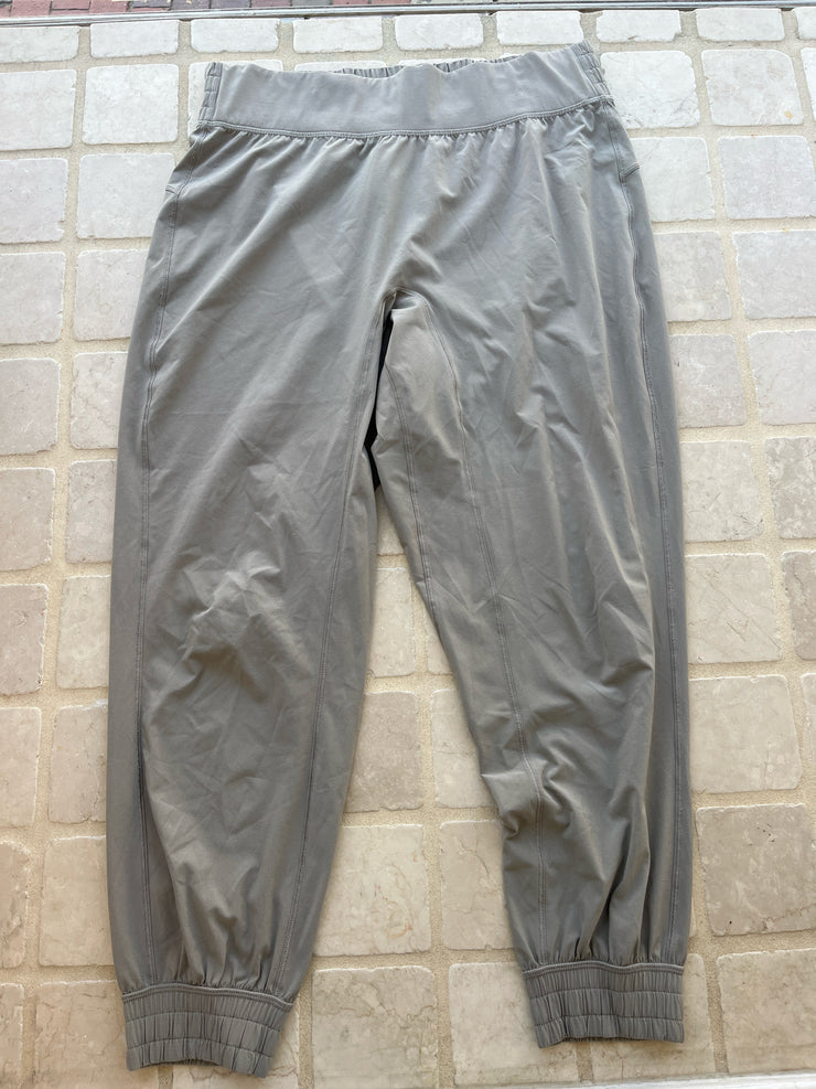 Lululemon 12 Activewear (Pre-owned)