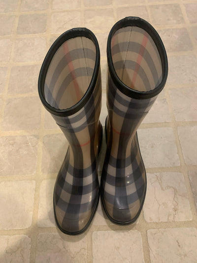 Burberry Size 36 Shoes (Pre-owned)