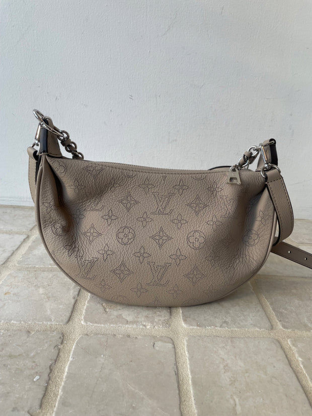 Louis Vuitton Handbags (Pre-owned)