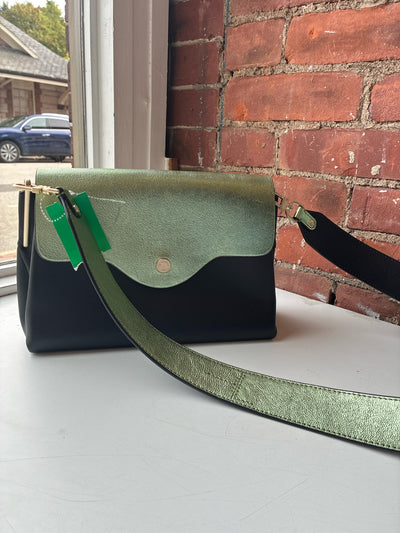 Handbags (Pre-owned)