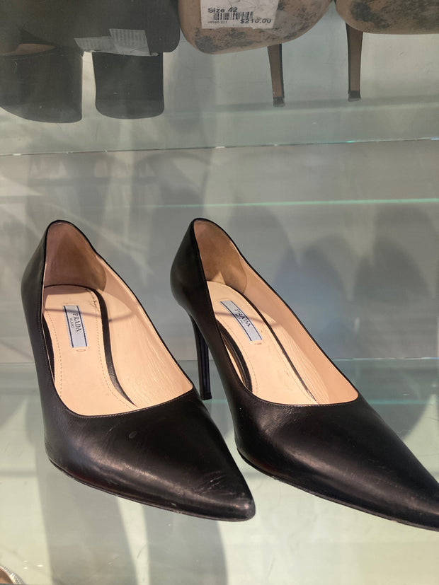 Prada Size 39 Shoes (Pre-owned)