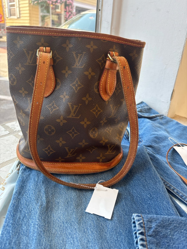Louis Vuitton Handbags (Pre-owned)
