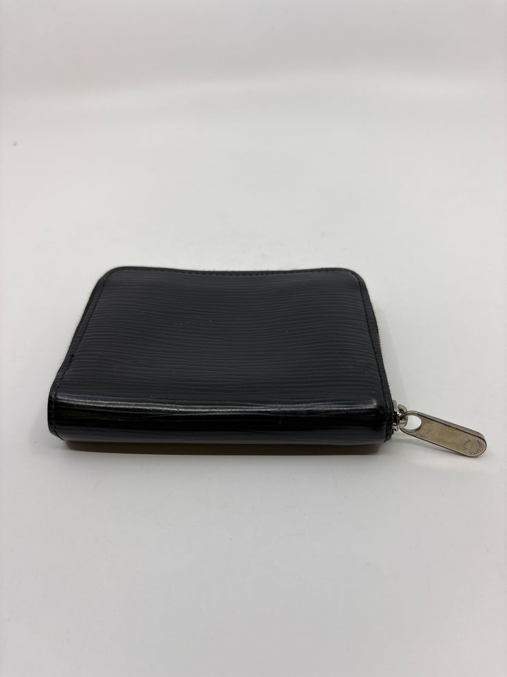 Louis Vuitton Wallets (Pre-owned)