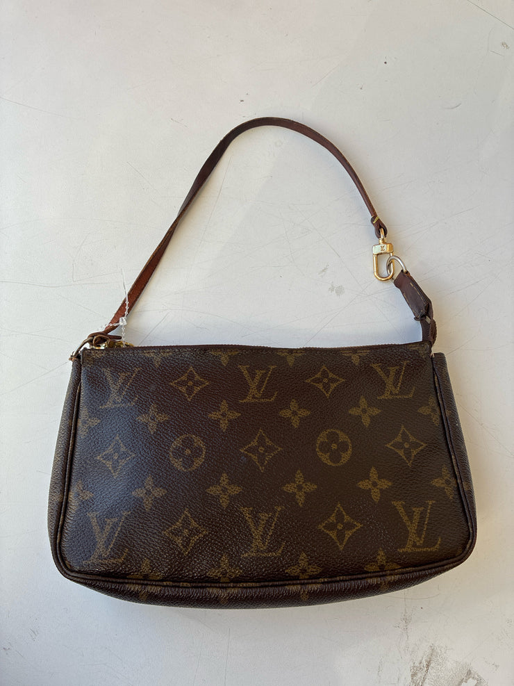 Louis Vuitton Handbags (Pre-owned)