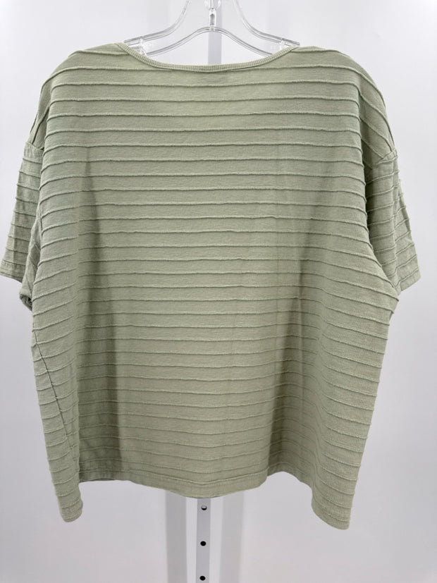 Habitat Size M/L Shirts (Pre-owned)