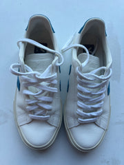 Veja Size 7 Sneakers (Pre-owned)