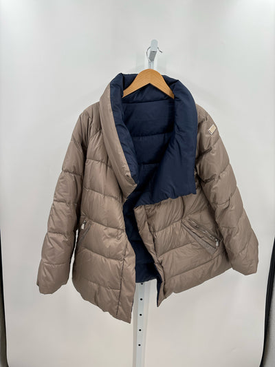 The Eight Sense Coats (Pre-owned)