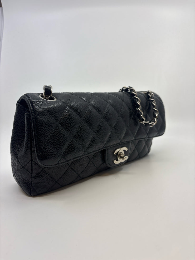 Chanel Handbags (Pre-owned)