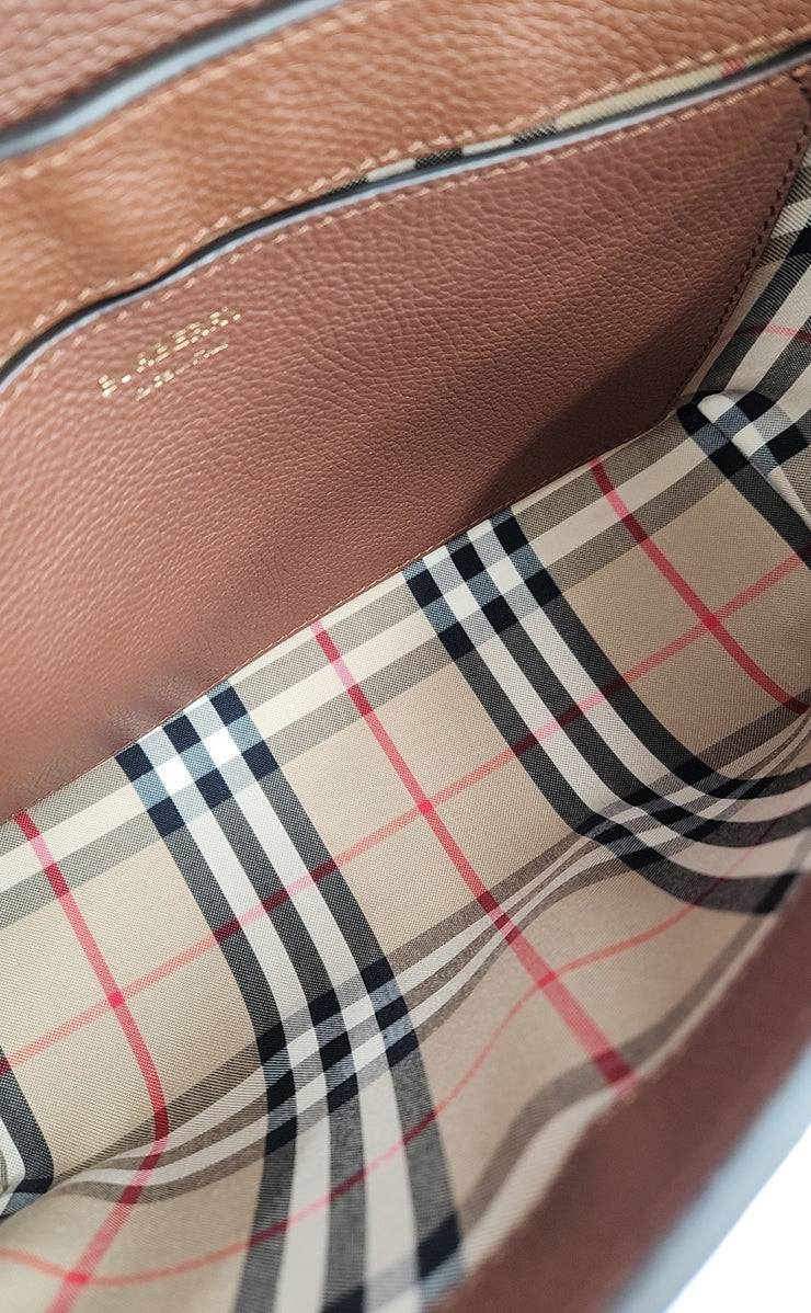 Burberry Handbags (Pre-owned)