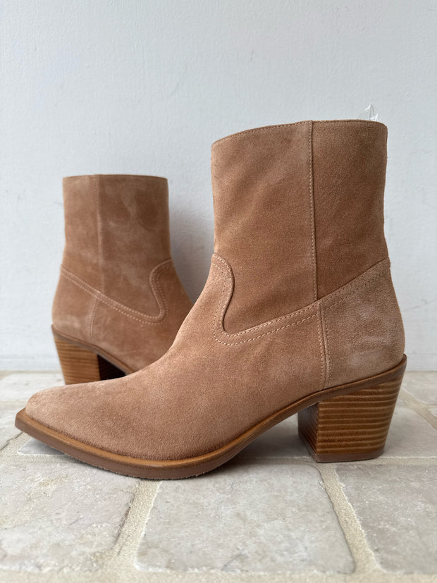 Stuart Weitzman Size 8.5 Boots (Pre-owned)