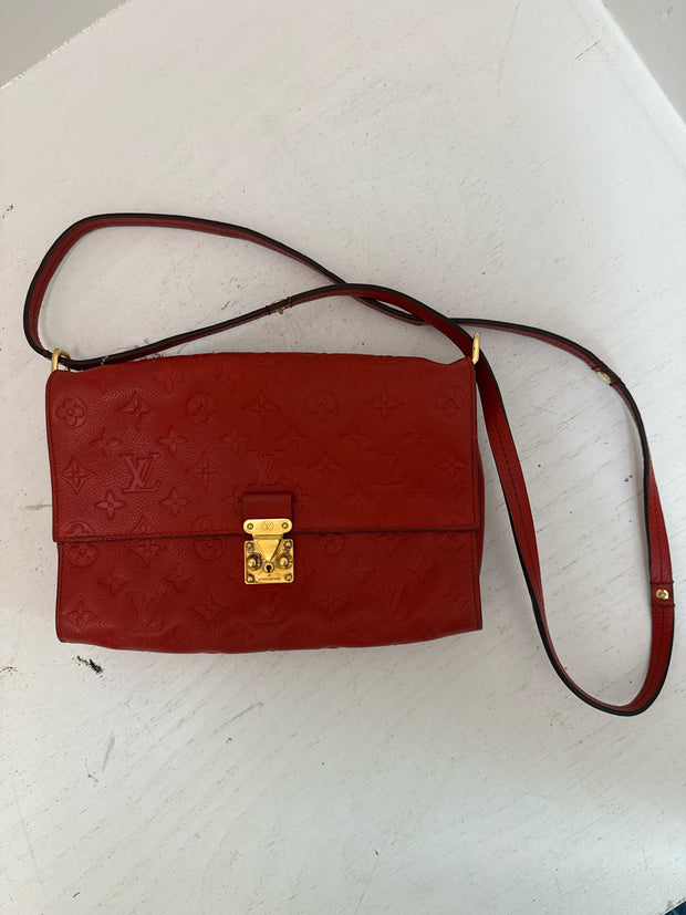 Louis Vuitton Handbags (Pre-owned)