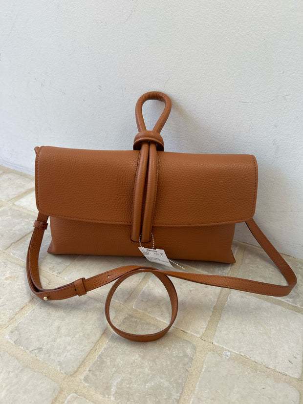 M Gemi Handbags (Pre-owned)