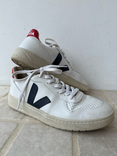 Veja Size 8 Sneakers (Pre-owned)